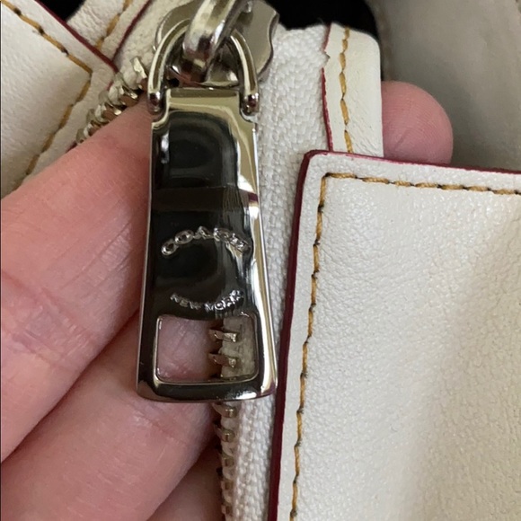 Coach Butterfly Appliqué Chalk Mini Blake Carryall - Picture 11 of 15